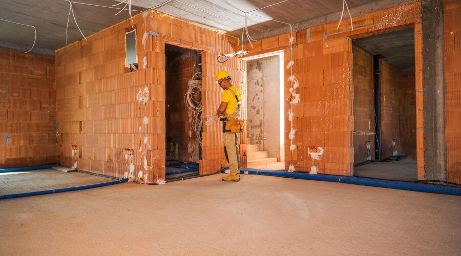 Expert Emergency Roof Repairs services in Wells, MI